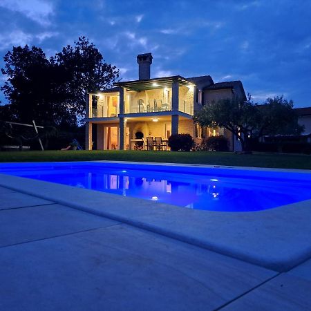 Apartments Villa Sotlar With Pool Umag Ngoại thất bức ảnh